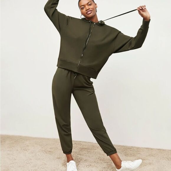 M.M LAFLEUR The Delaney Jogger - OrigamiTech Olive XS NWT in packaging - Picture 2 of 14